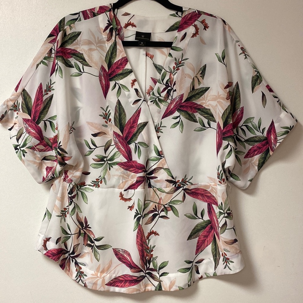 Medium White Floral Kimono Style Shirt